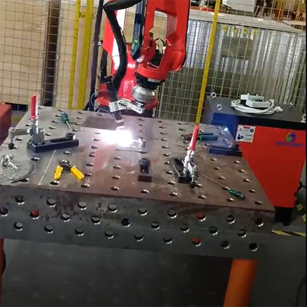 Tig-welding-robot-for-electric-iron
