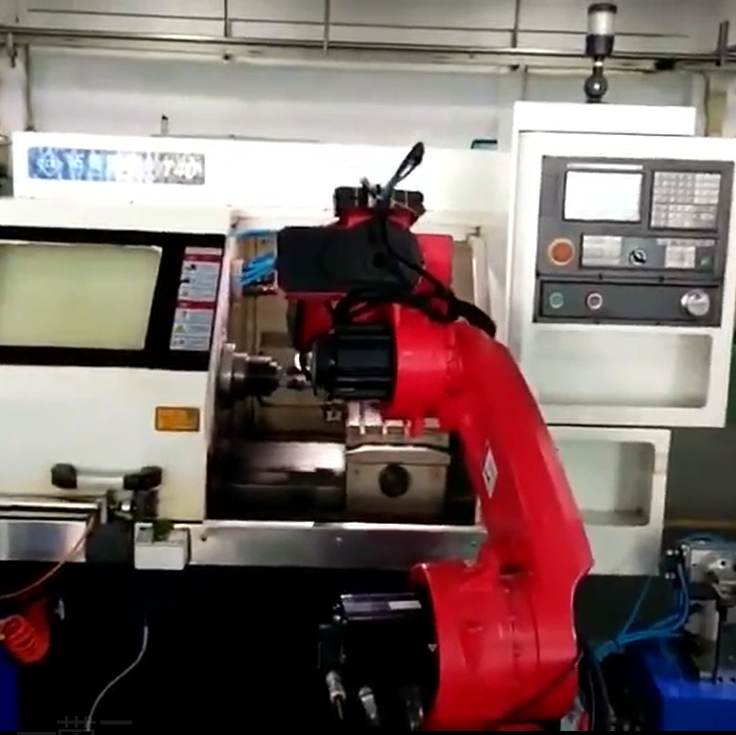 1 robot 2 CNC machine